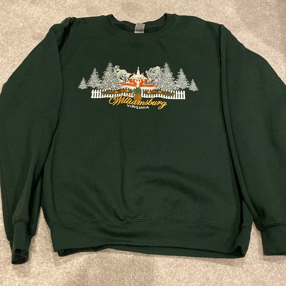 ‼️WILLIAMBURG‼️ - Picture 2 of 6